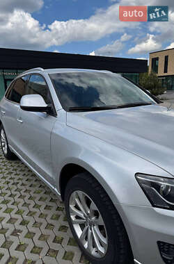 Внедорожник / Кроссовер Audi Q5 2011 в 