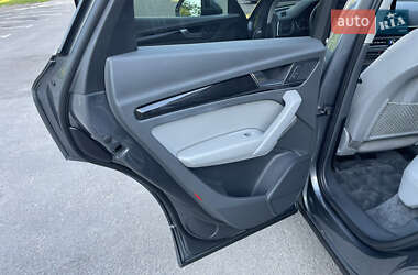 Внедорожник / Кроссовер Audi Q5 2020 в 
