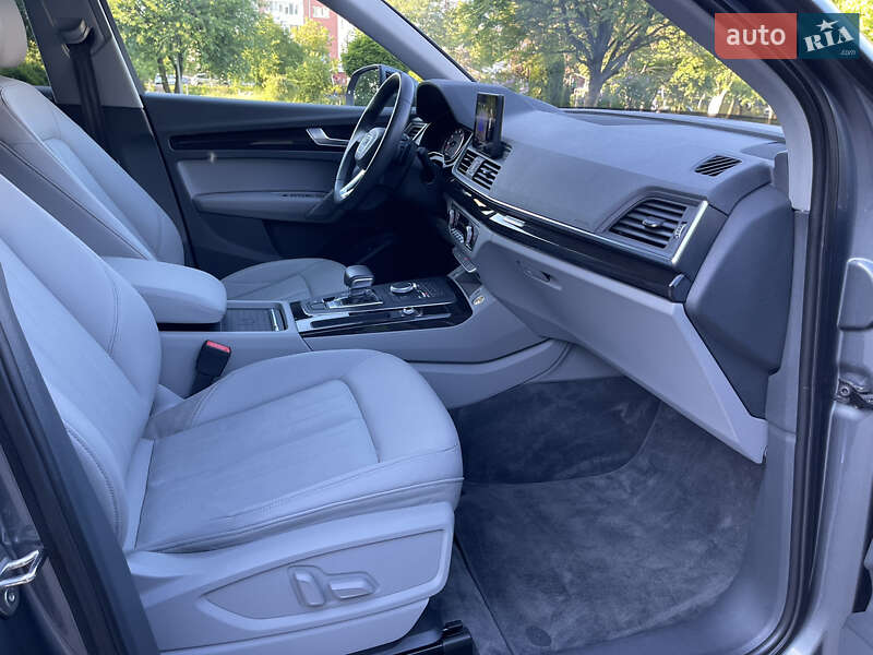 Внедорожник / Кроссовер Audi Q5 2020 в Ровно фото 24 Внедорожник / Кроссовер Audi Q5 2020 в Ровно