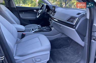 Внедорожник / Кроссовер Audi Q5 2020 в 