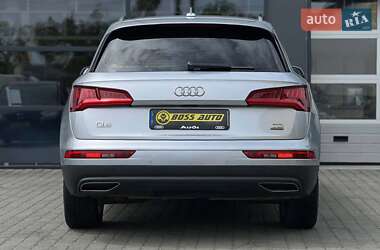 Внедорожник / Кроссовер Audi Q5 2017 в 