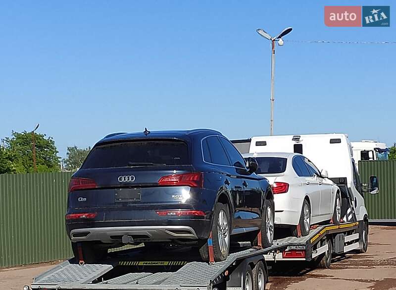 Внедорожник / Кроссовер Audi Q5 2018 в Нововолынске