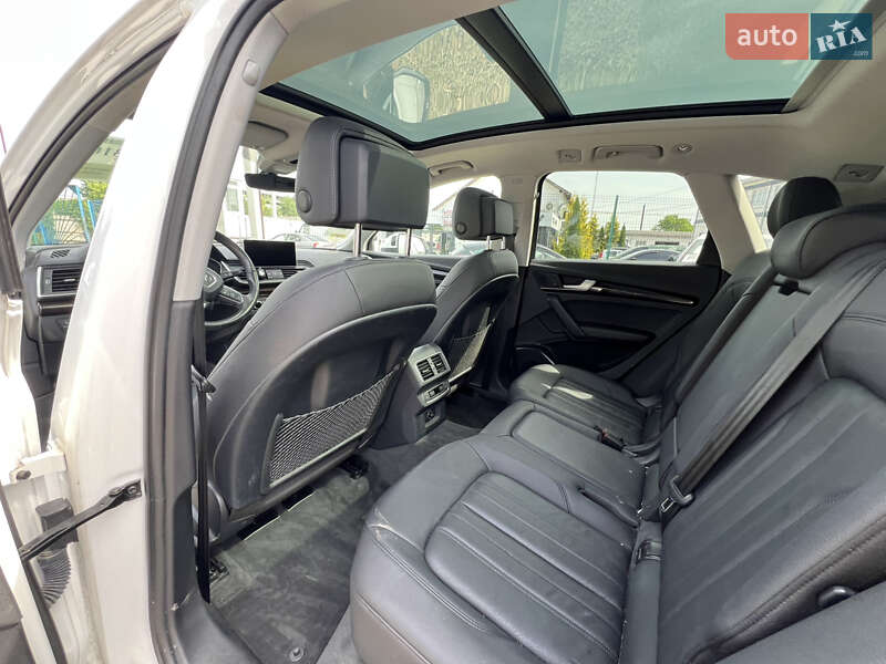 Внедорожник / Кроссовер Audi Q5 2018 в Стрые