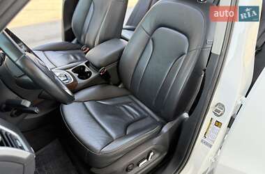 Внедорожник / Кроссовер Audi Q5 2015 в 
