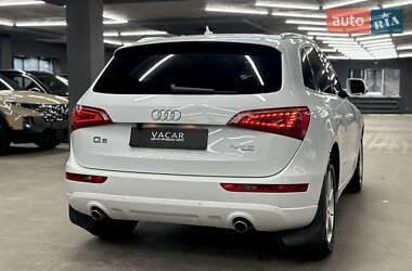 Позашляховик / Кросовер Audi Q5 2011 в 