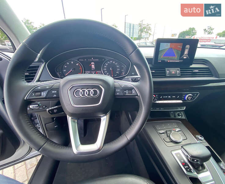 Внедорожник / Кроссовер Audi Q5 2019 в Ровно