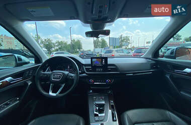 Позашляховик / Кросовер Audi Q5 2019 в 