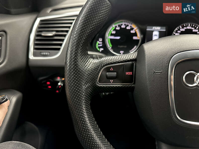 Внедорожник / Кроссовер Audi Q5 2011 в Харькове