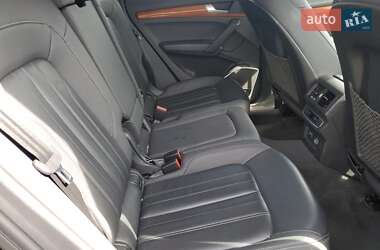 Внедорожник / Кроссовер Audi Q5 2020 в 