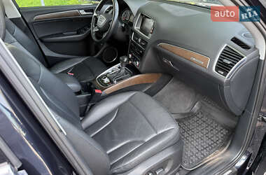 Позашляховик / Кросовер Audi Q5 2016 в 
