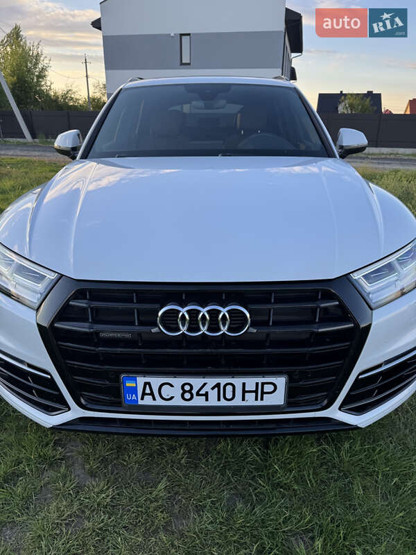 Внедорожник / Кроссовер Audi Q5 2019 в Луцке