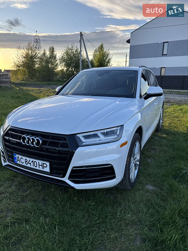 Внедорожник / Кроссовер Audi Q5 2019 в Луцке