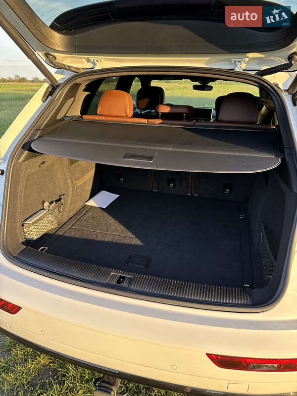 Внедорожник / Кроссовер Audi Q5 2019 в Луцке