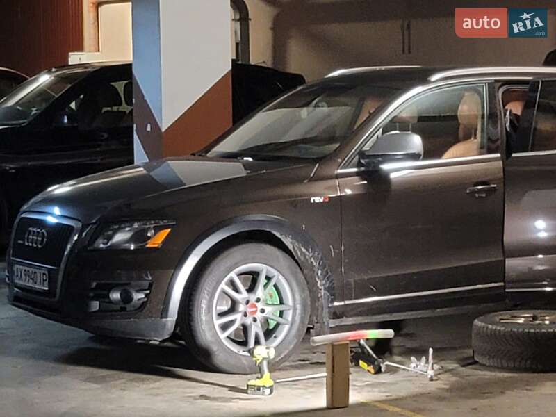 Внедорожник / Кроссовер Audi Q5 2011 в Киеве