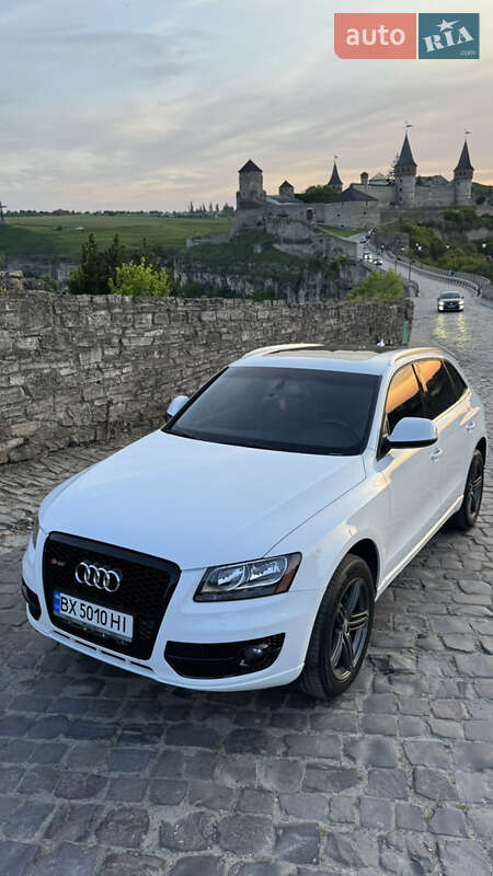 Внедорожник / Кроссовер Audi Q5 2011 в Каменец-Подольском