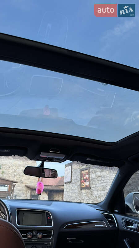 Внедорожник / Кроссовер Audi Q5 2011 в Каменец-Подольском