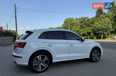 Внедорожник / Кроссовер Audi Q5 2019 в 