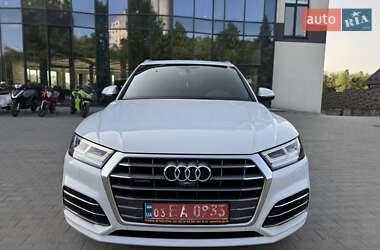 Внедорожник / Кроссовер Audi Q5 2019 в 