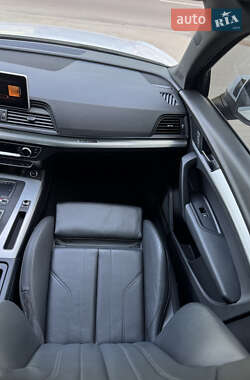 Внедорожник / Кроссовер Audi Q5 2019 в 