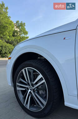 Внедорожник / Кроссовер Audi Q5 2019 в 