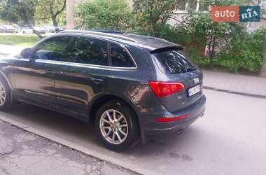Внедорожник / Кроссовер Audi Q5 2010 в 