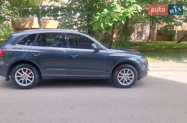 Внедорожник / Кроссовер Audi Q5 2010 в 