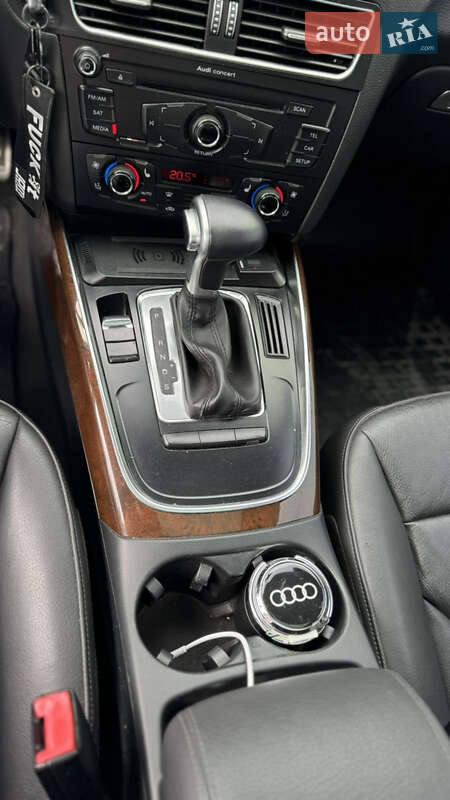 Внедорожник / Кроссовер Audi Q5 2012 в Нововолынске