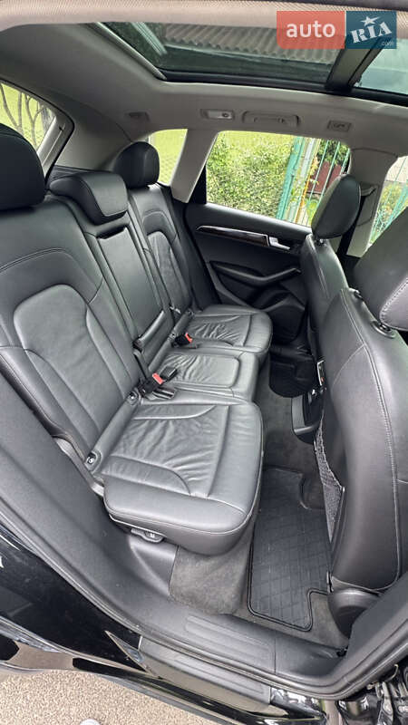 Внедорожник / Кроссовер Audi Q5 2012 в Нововолынске