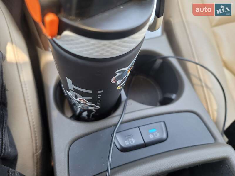 Внедорожник / Кроссовер Audi Q5 2011 в Киеве