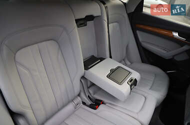 Внедорожник / Кроссовер Audi Q5 2021 в 