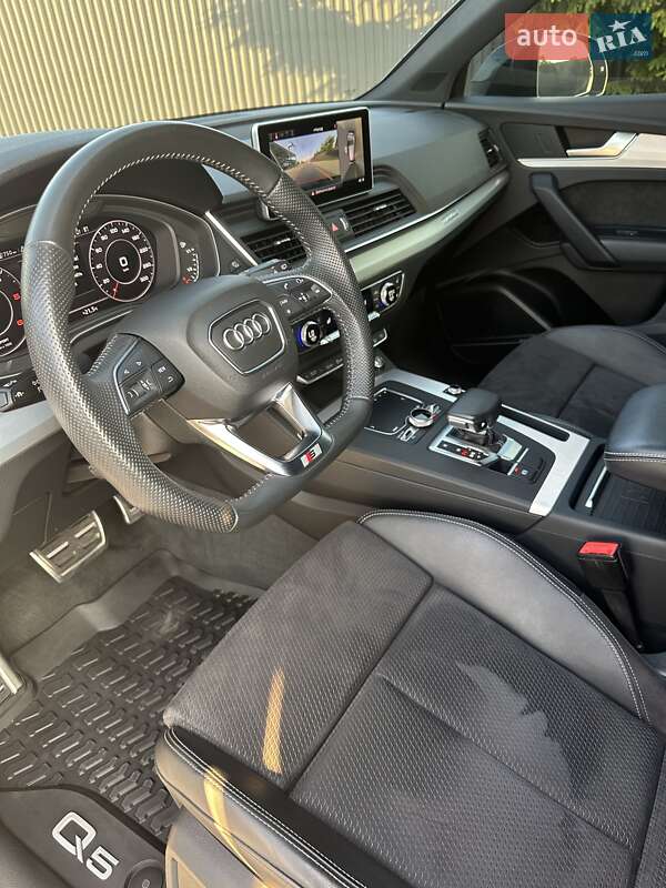 Внедорожник / Кроссовер Audi Q5 2019 в Тернополе