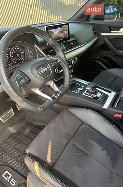 Позашляховик / Кросовер Audi Q5 2019 в 