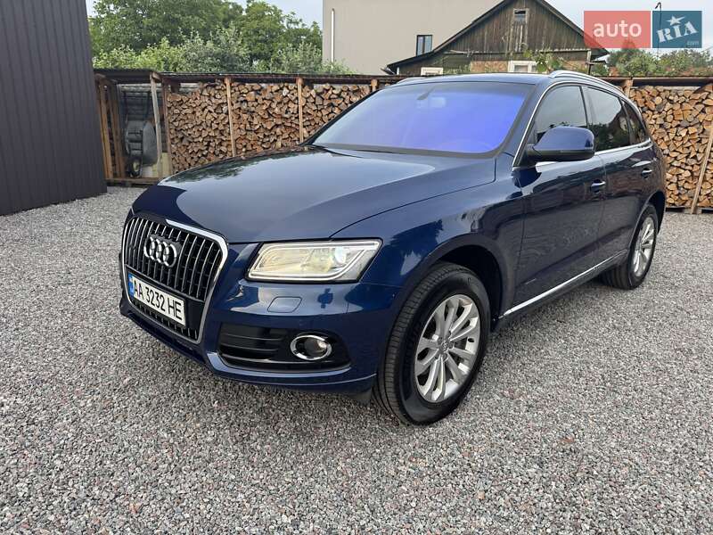 Внедорожник / Кроссовер Audi Q5 2016 в 