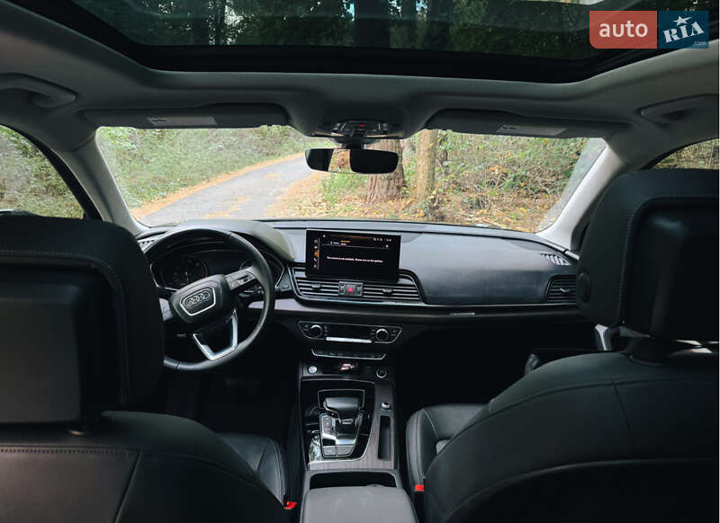 Внедорожник / Кроссовер Audi Q5 2021 в Киеве