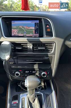 Внедорожник / Кроссовер Audi Q5 2015 в 