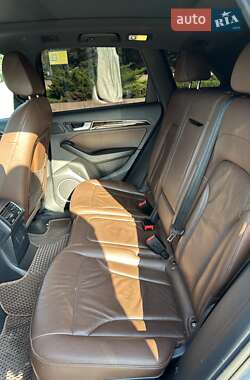 Внедорожник / Кроссовер Audi Q5 2015 в 