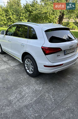 Позашляховик / Кросовер Audi Q5 2015 в 