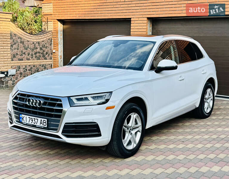 Позашляховик / Кросовер Audi Q5 2018 в Києві