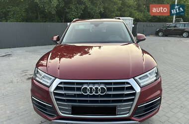 Внедорожник / Кроссовер Audi Q5 2019 в Каменец-Подольском