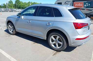 Внедорожник / Кроссовер Audi Q5 2021 в 