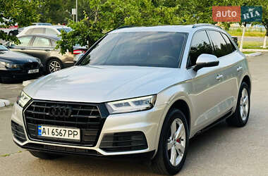 Позашляховик / Кросовер Audi Q5 2019 в 