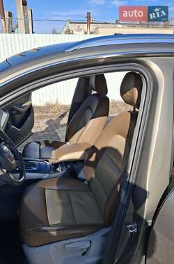 Внедорожник / Кроссовер Audi Q5 2010 в 