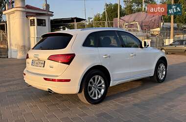 Позашляховик / Кросовер Audi Q5 2015 в 