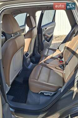 Внедорожник / Кроссовер Audi Q5 2010 в 