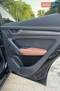 Внедорожник / Кроссовер Audi Q5 2021 в 