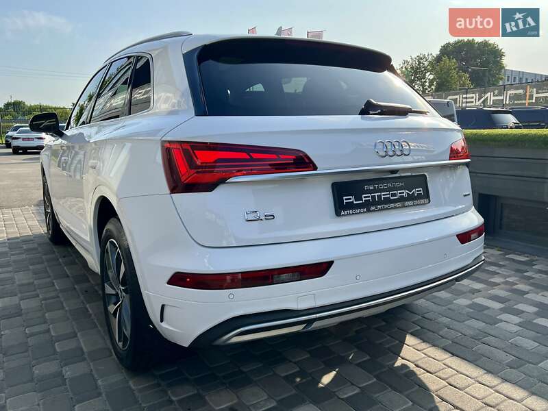 Позашляховик / Кросовер Audi Q5 2021 в Києві