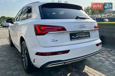 Внедорожник / Кроссовер Audi Q5 2021 в 