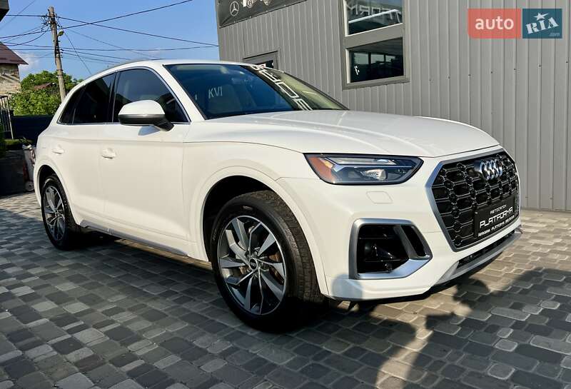 Позашляховик / Кросовер Audi Q5 2021 в Києві