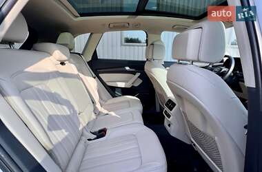Внедорожник / Кроссовер Audi Q5 2021 в 