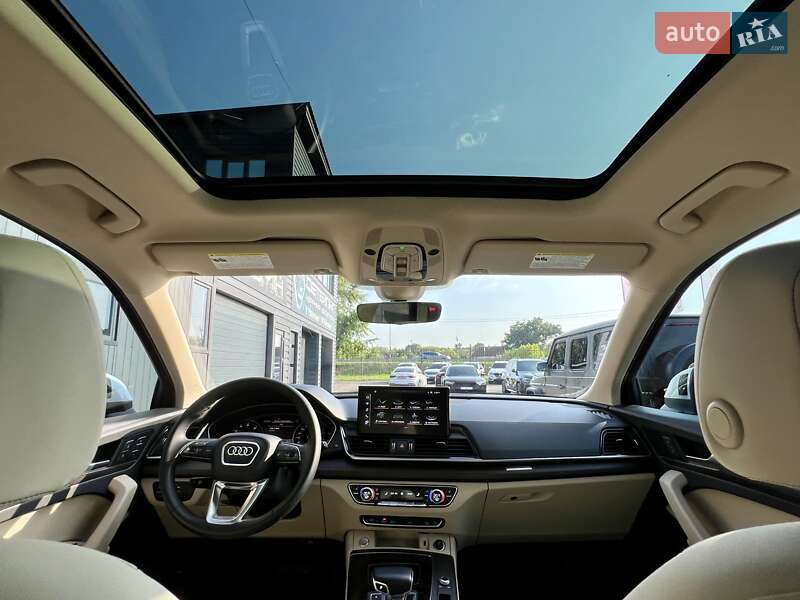 Позашляховик / Кросовер Audi Q5 2021 в Києві